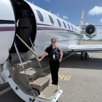 EP30 飞机引擎起火的那一刻，我决定不做空姐要做机长