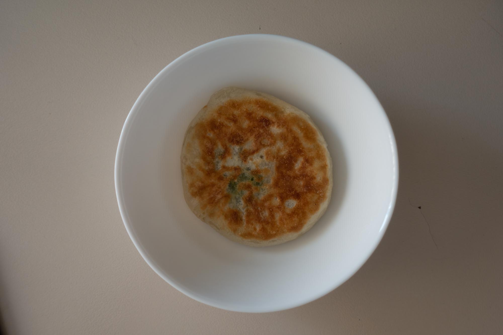 2020.6.21 煎速冻韭菜饼。