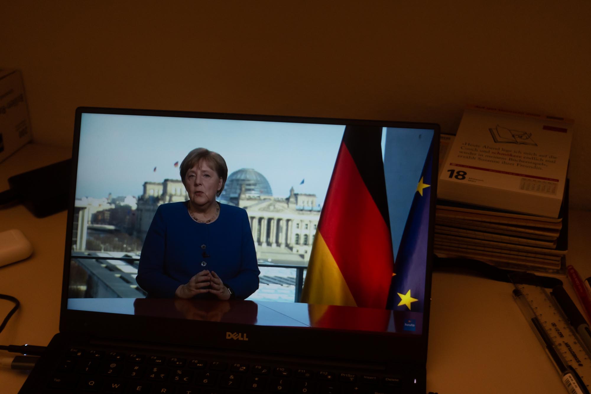 2020.3.18 默克尔第一次就疫情对公众讲话，称 “德国面临二战以来的最大挑战”，呼吁民众负起责任。