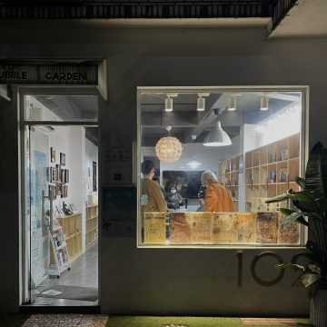 春假013｜孤岛书店的最后一天：做实体书店，怎么就变成摆烂了？
