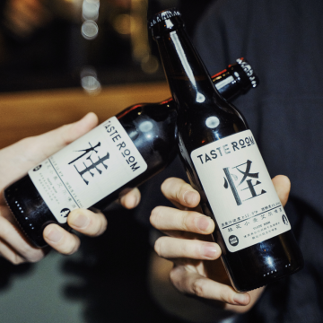 在啤酒厂的原料仓里录播客，是不是害得喝点？