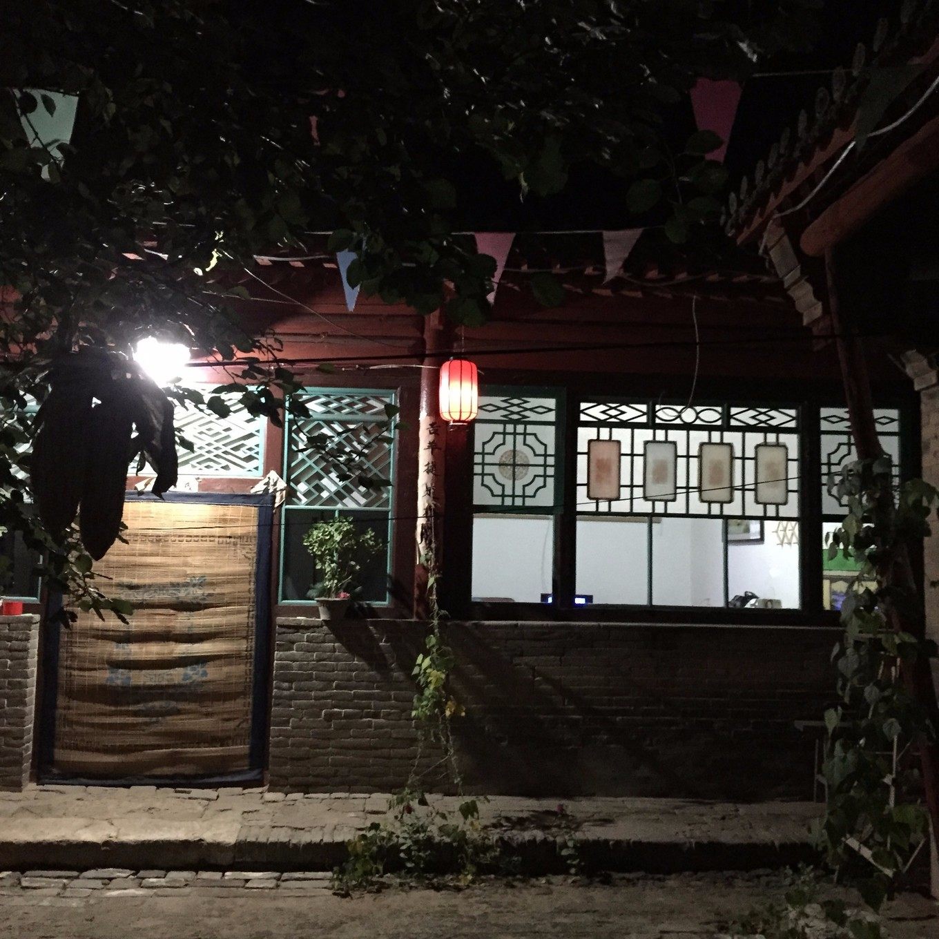 暖泉镇西古堡村