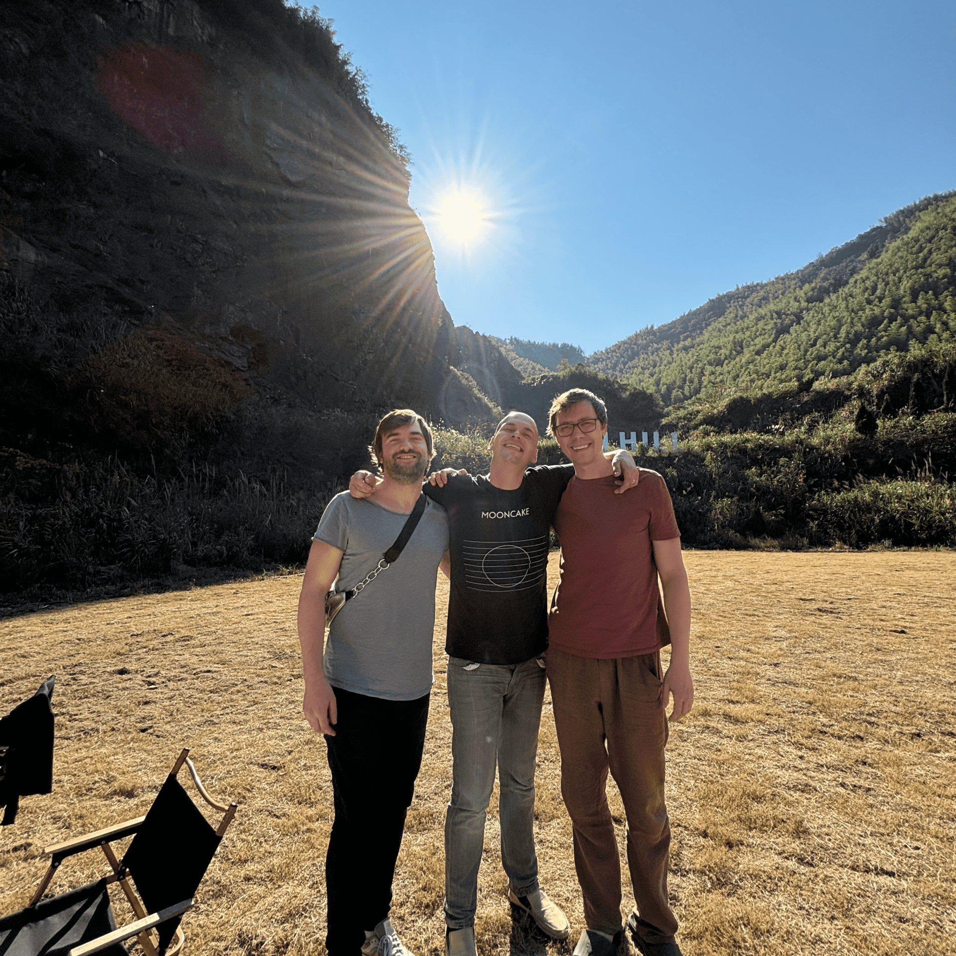 cover of episode  Special：Don't Cry, Listen Vodka & Fly - Mooncake Band Interview｜Offside Fest#2 